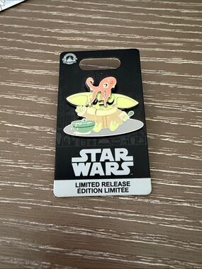 Star Wars Grogu Enamel Pin with Pink Frog - Green & Pink